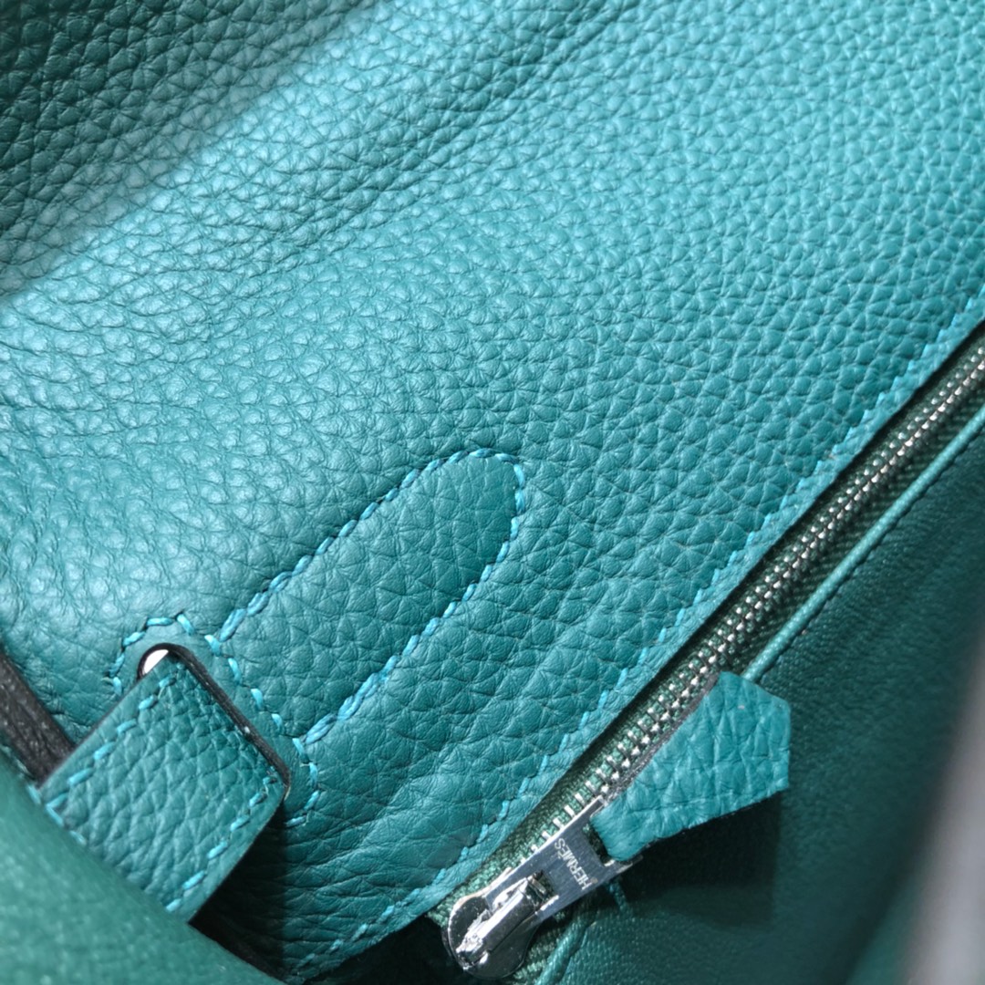 Hermes Kelly 32cm Handbag Shoulder Bag in Malachite Togo Leather